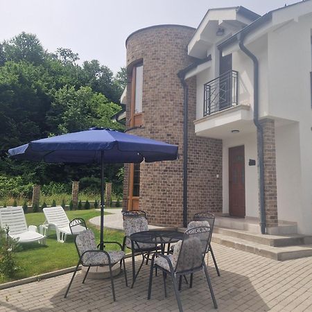 Crown House Aparthotel Vrnjacka Banja Ngoại thất bức ảnh