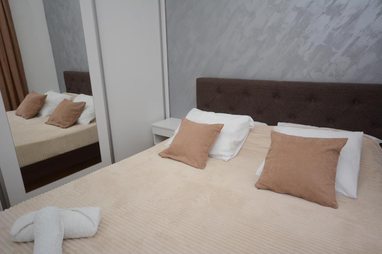 Crown House Aparthotel Vrnjacka Banja Ngoại thất bức ảnh