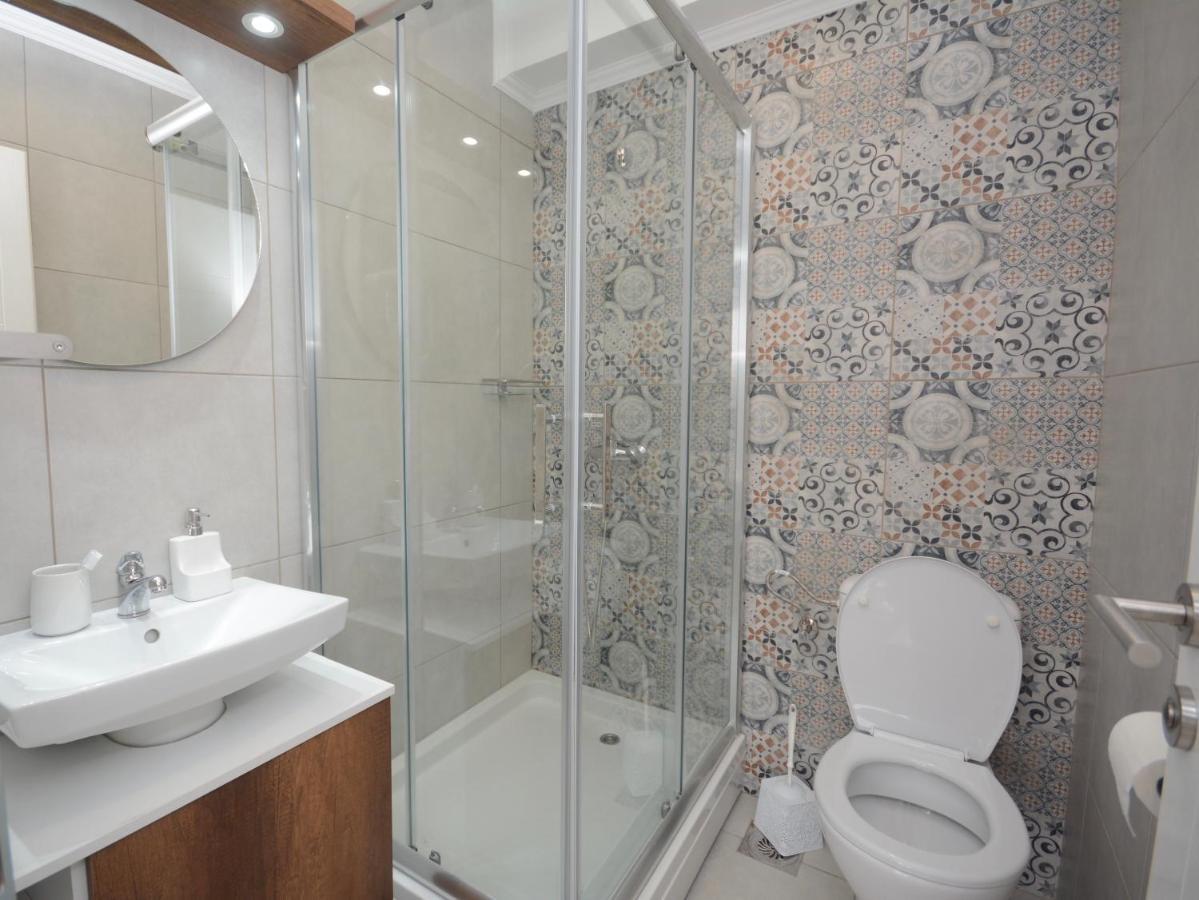 Crown House Aparthotel Vrnjacka Banja Ngoại thất bức ảnh