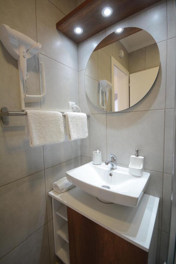 Crown House Aparthotel Vrnjacka Banja Ngoại thất bức ảnh