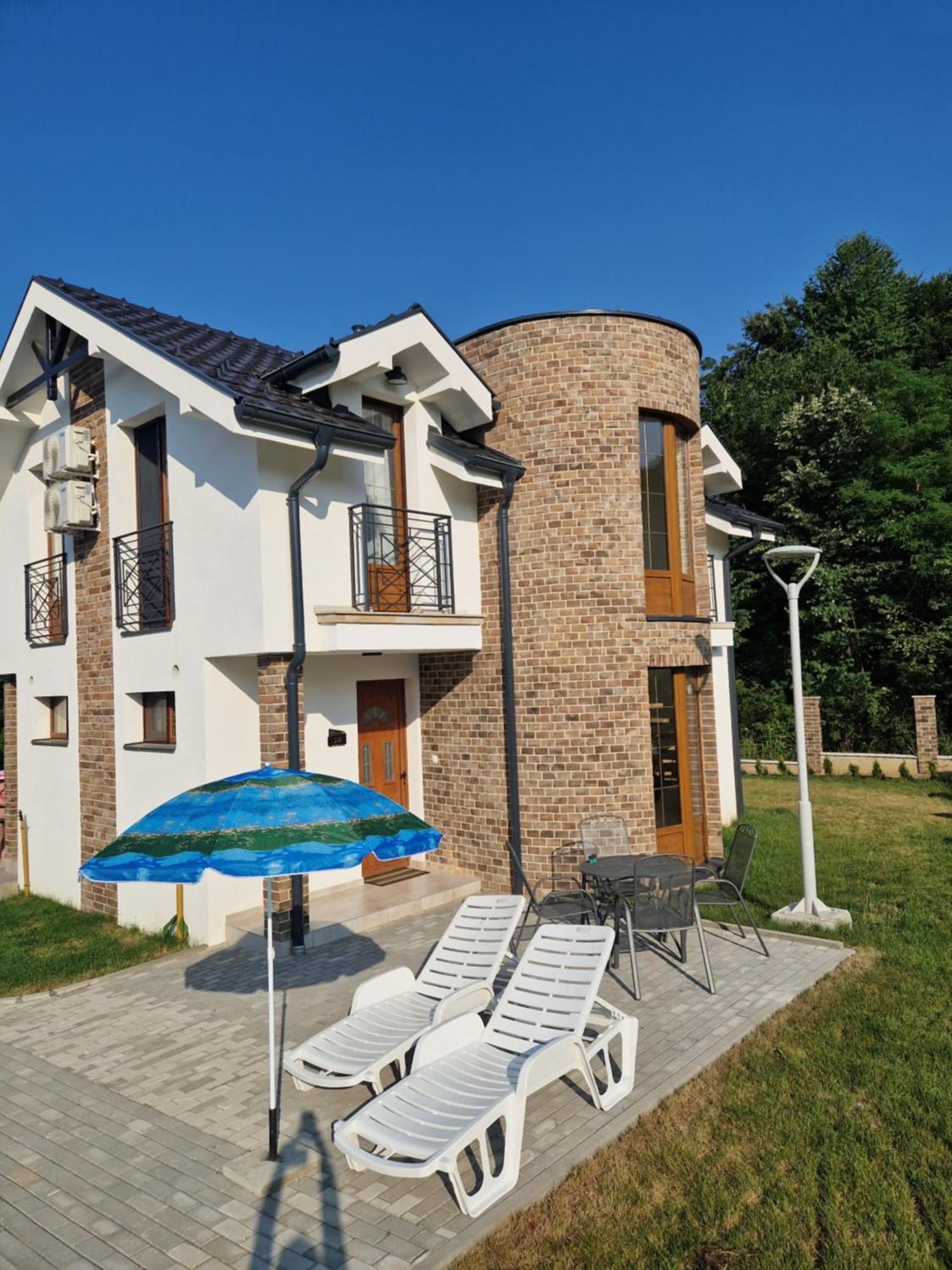 Crown House Aparthotel Vrnjacka Banja Ngoại thất bức ảnh