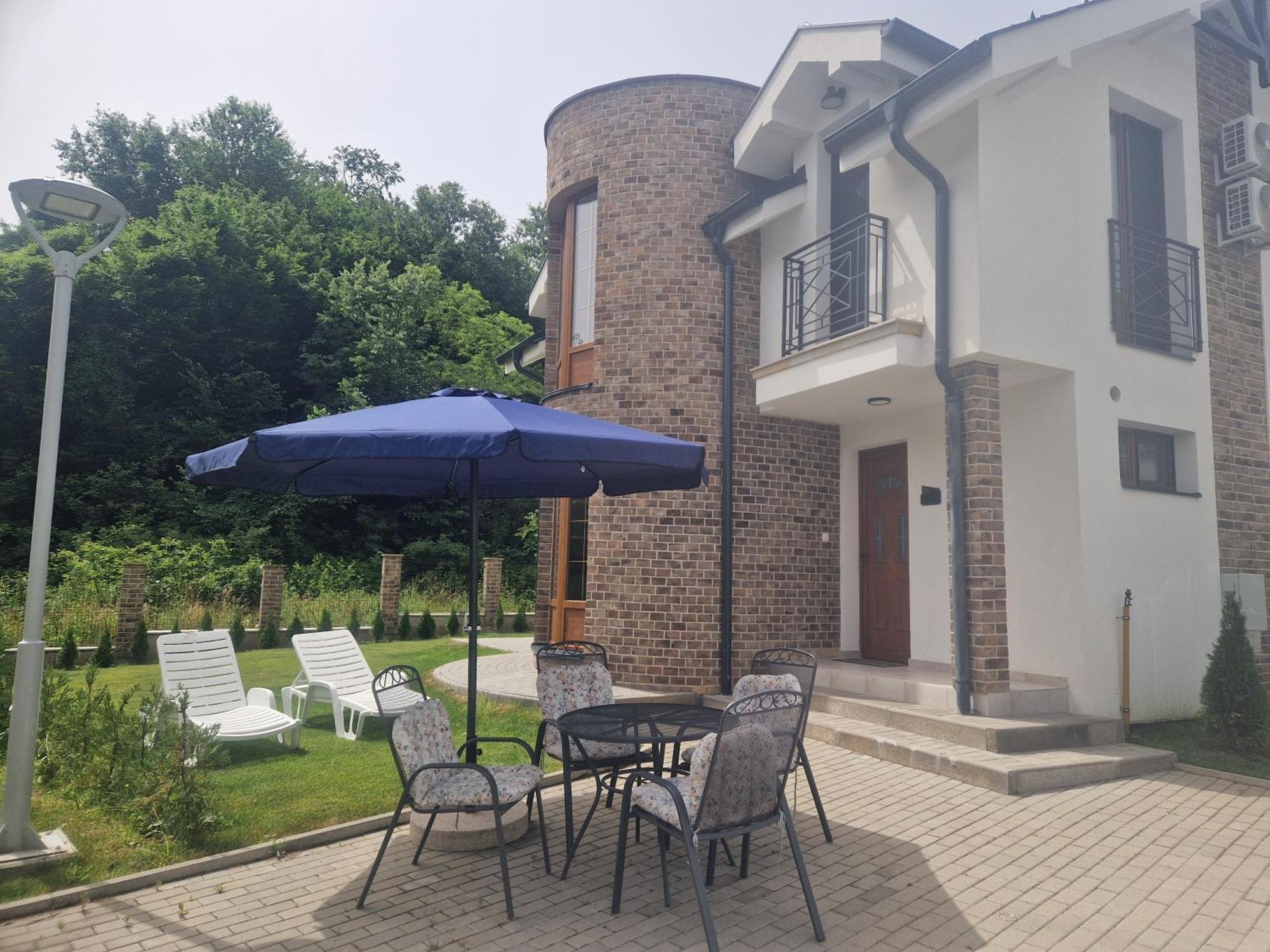 Crown House Aparthotel Vrnjacka Banja Ngoại thất bức ảnh